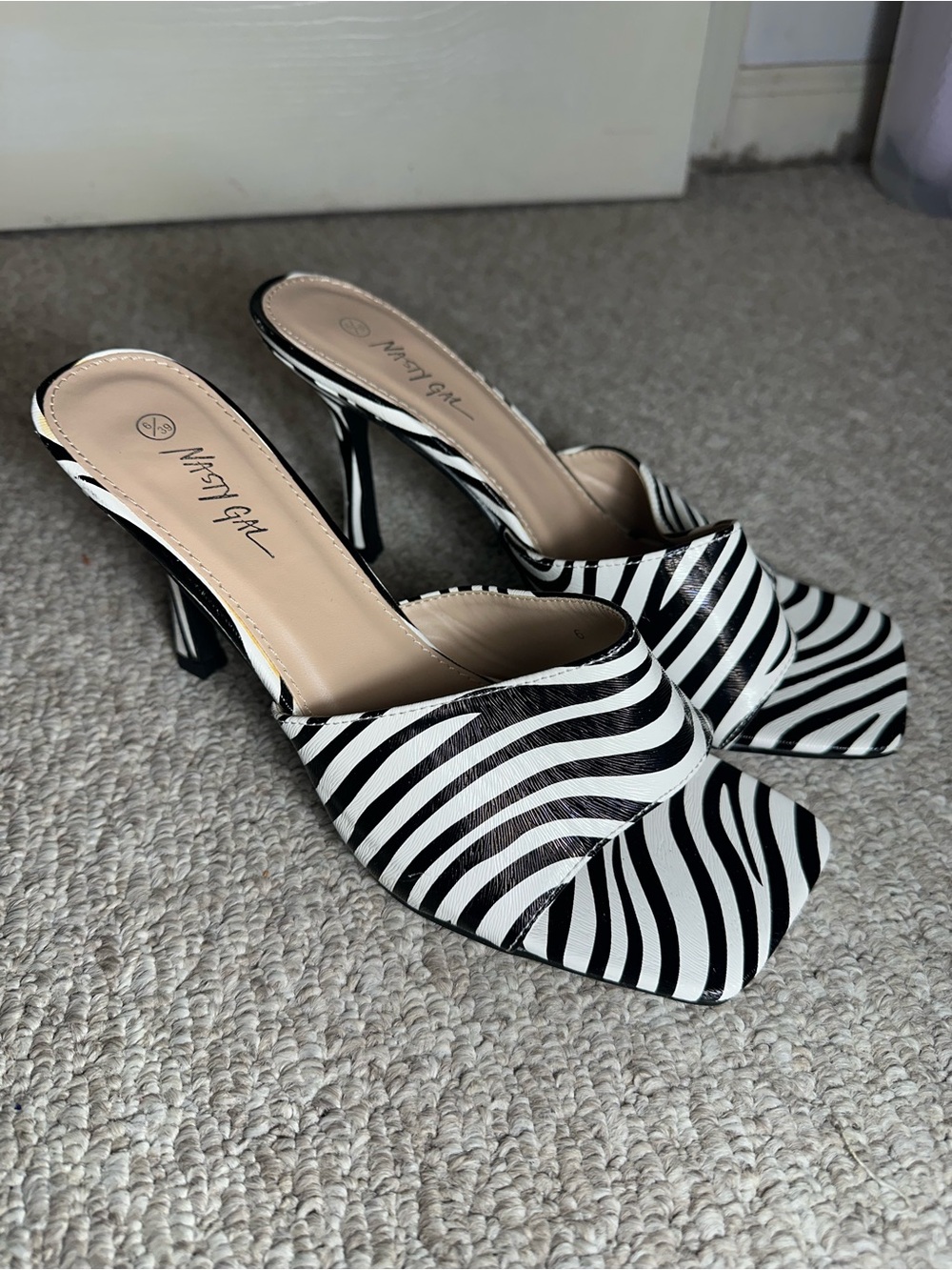Mystic Zebra-Pattern Slide Heels - Black & White